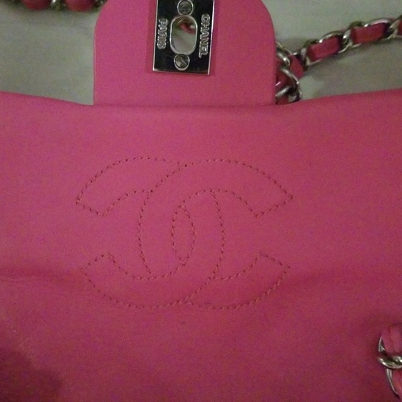 Hot Pink 100% Authentic Chanel Cavisr Square Bag r - Picture 5 of 7
